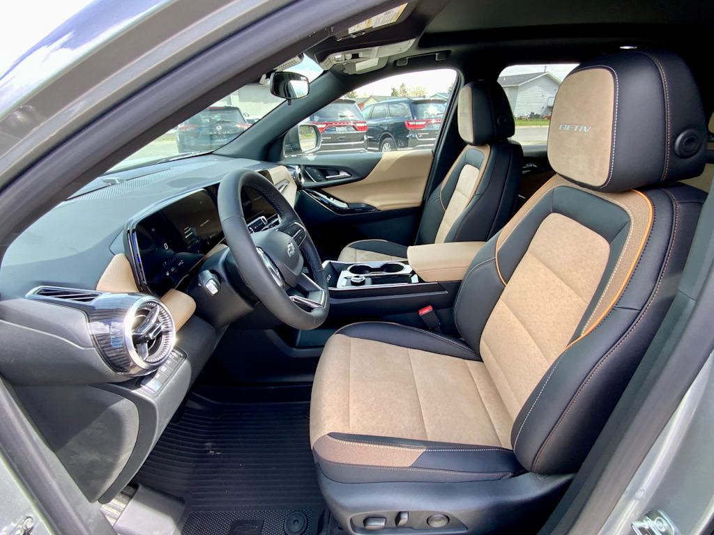 Thumbnail: 2026 Chevrolet Equinox - 10