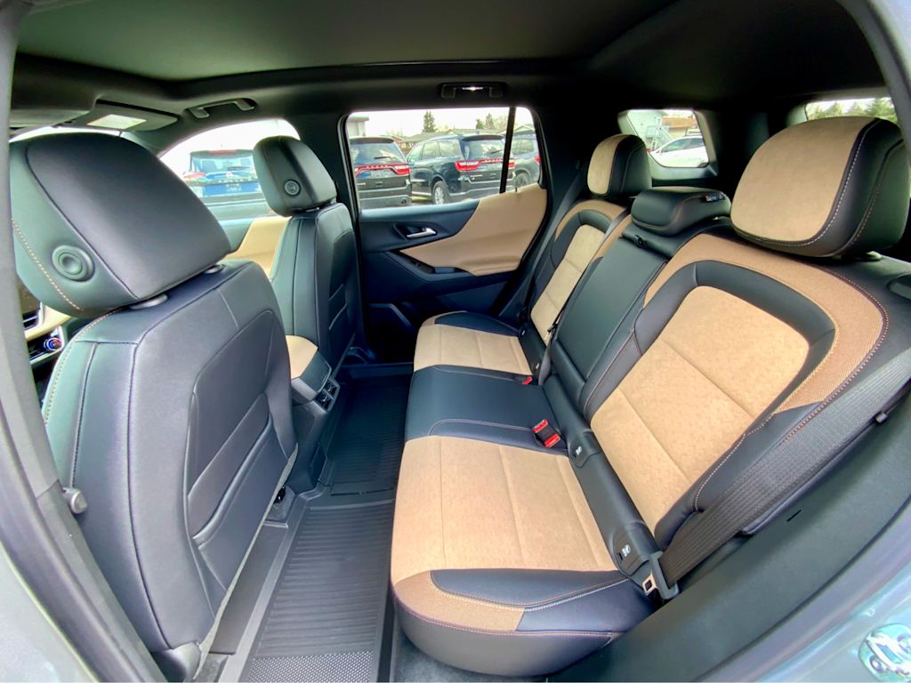Thumbnail: 2026 Chevrolet Equinox - 12