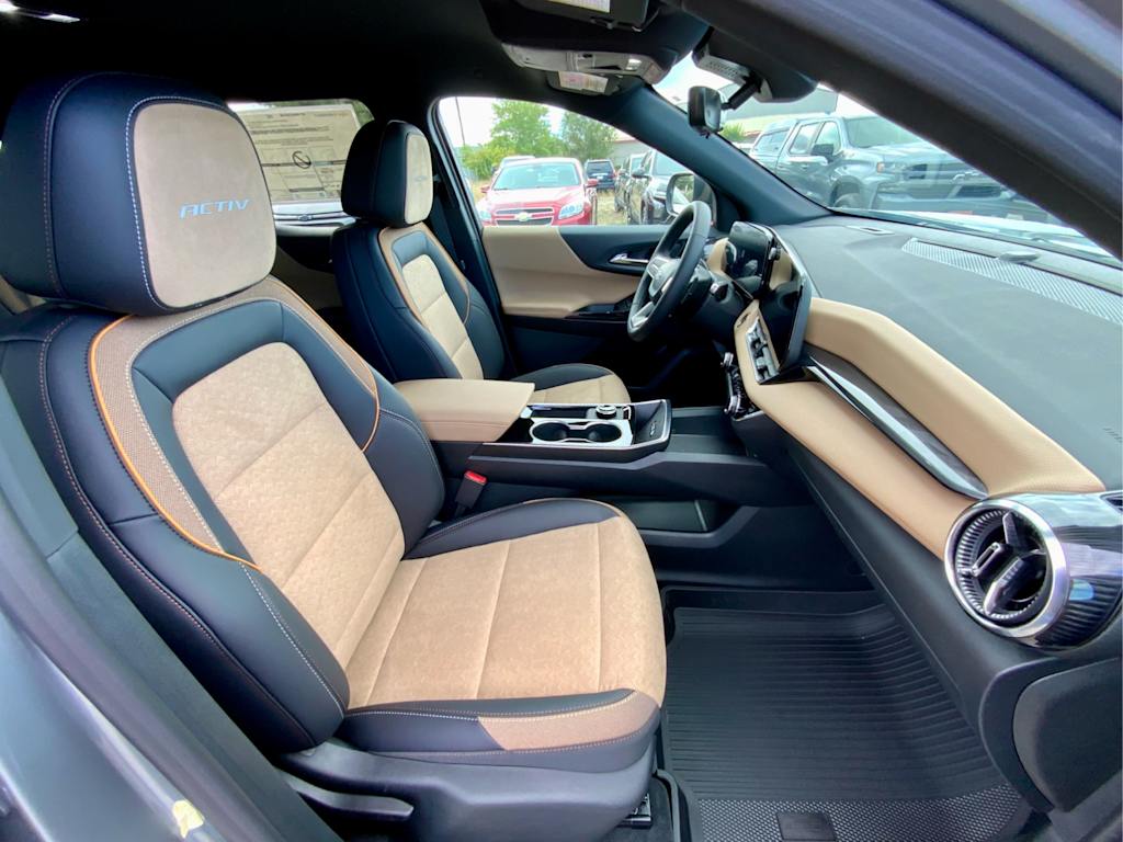 Thumbnail: 2027 Chevrolet Equinox - 11