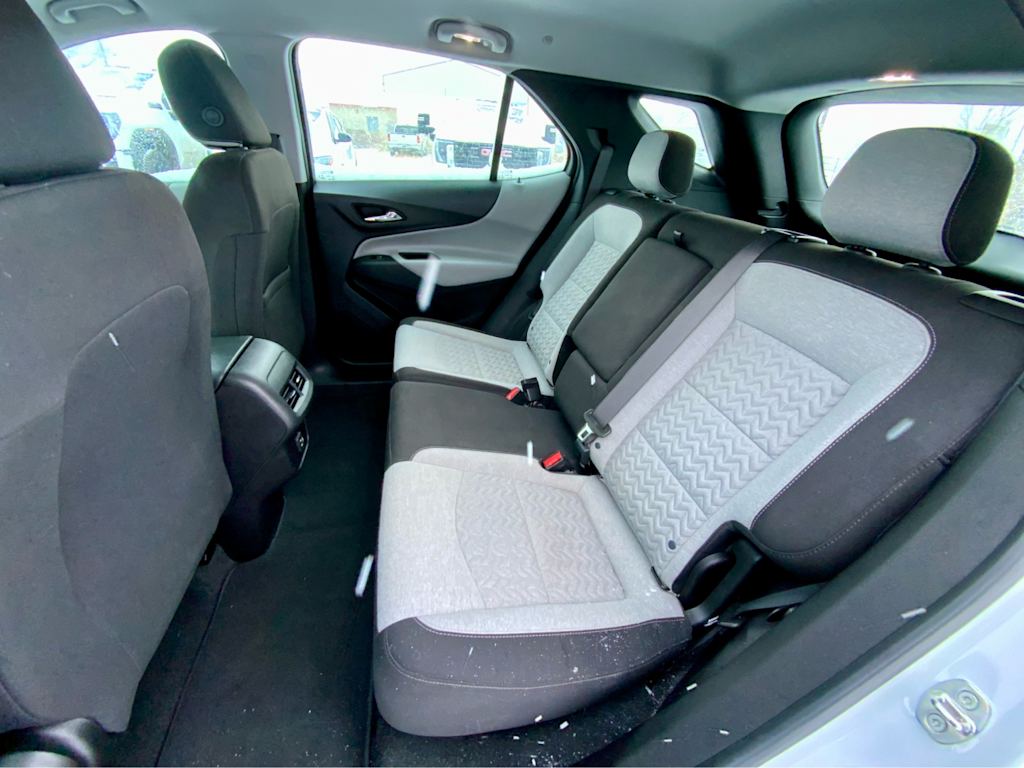 Thumbnail: 2022 Chevrolet Equinox - 12