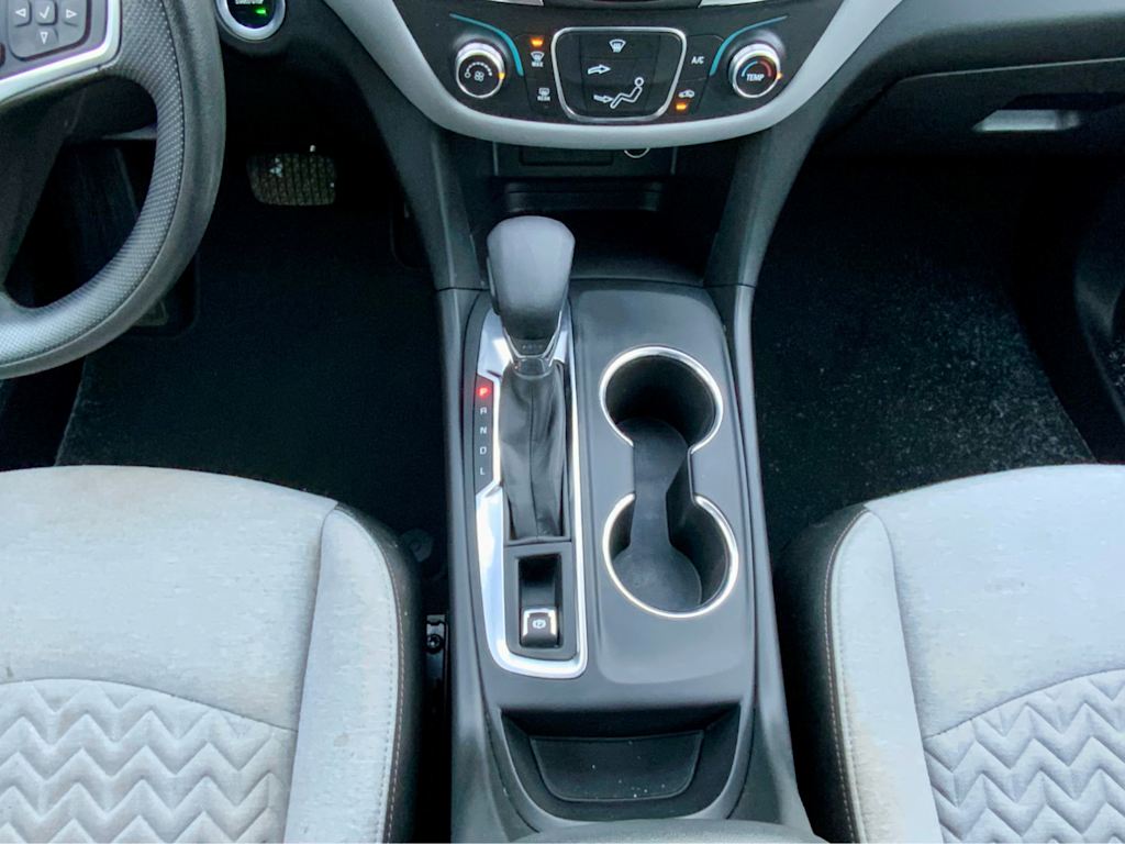 Thumbnail: 2022 Chevrolet Equinox - 16