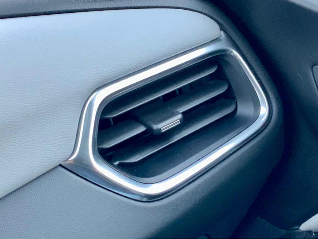 Thumbnail: 2022 Chevrolet Equinox - 44