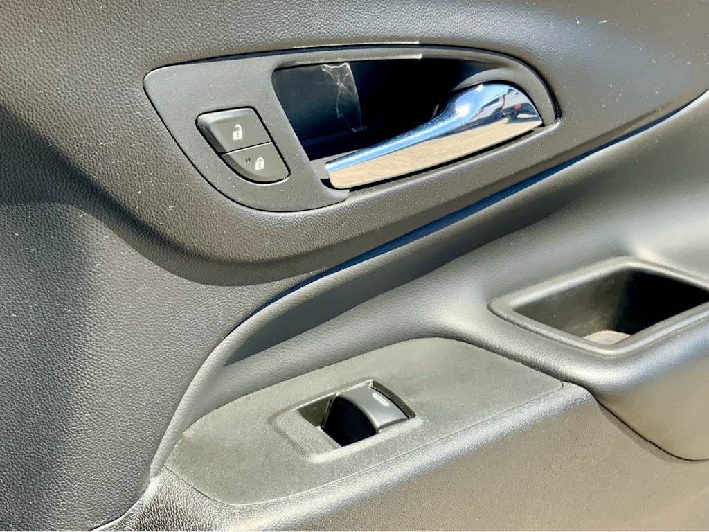 Thumbnail: 2021 Chevrolet Equinox - 43