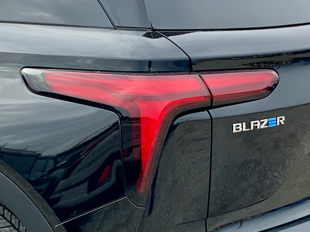 Thumbnail: 2026 Chevrolet Blazer EV - 27
