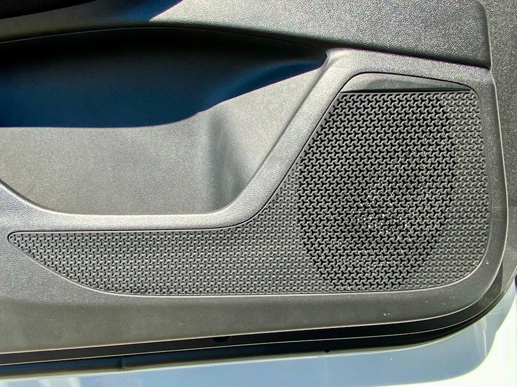 Thumbnail: 2026 Chevrolet Blazer EV - 43