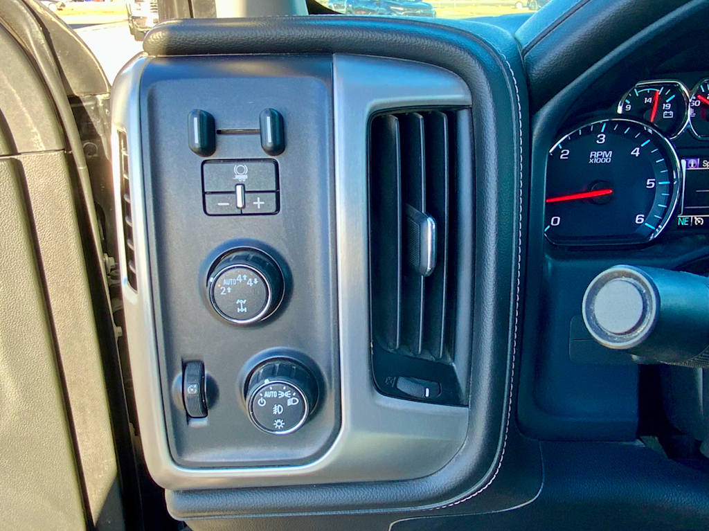 Thumbnail: 2018 GMC Sierra 1500 - 47