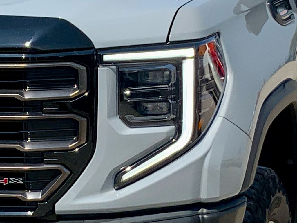 Thumbnail: 2024 GMC Sierra 1500 - 24