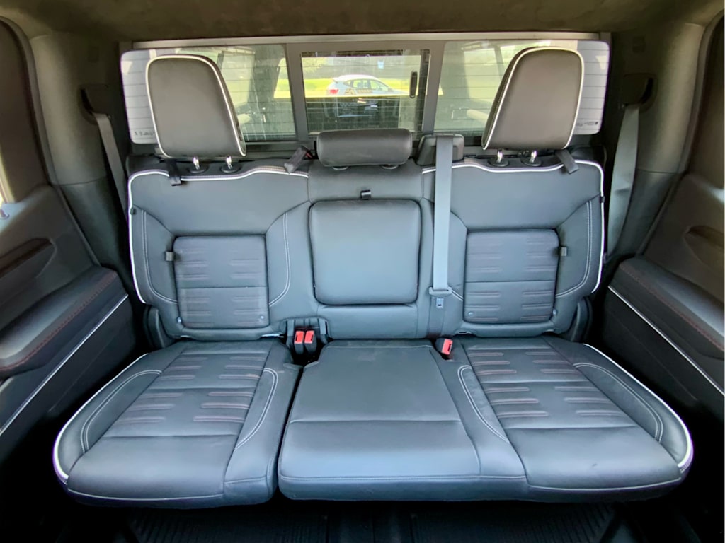 Thumbnail: 2024 GMC Sierra 1500 - 32