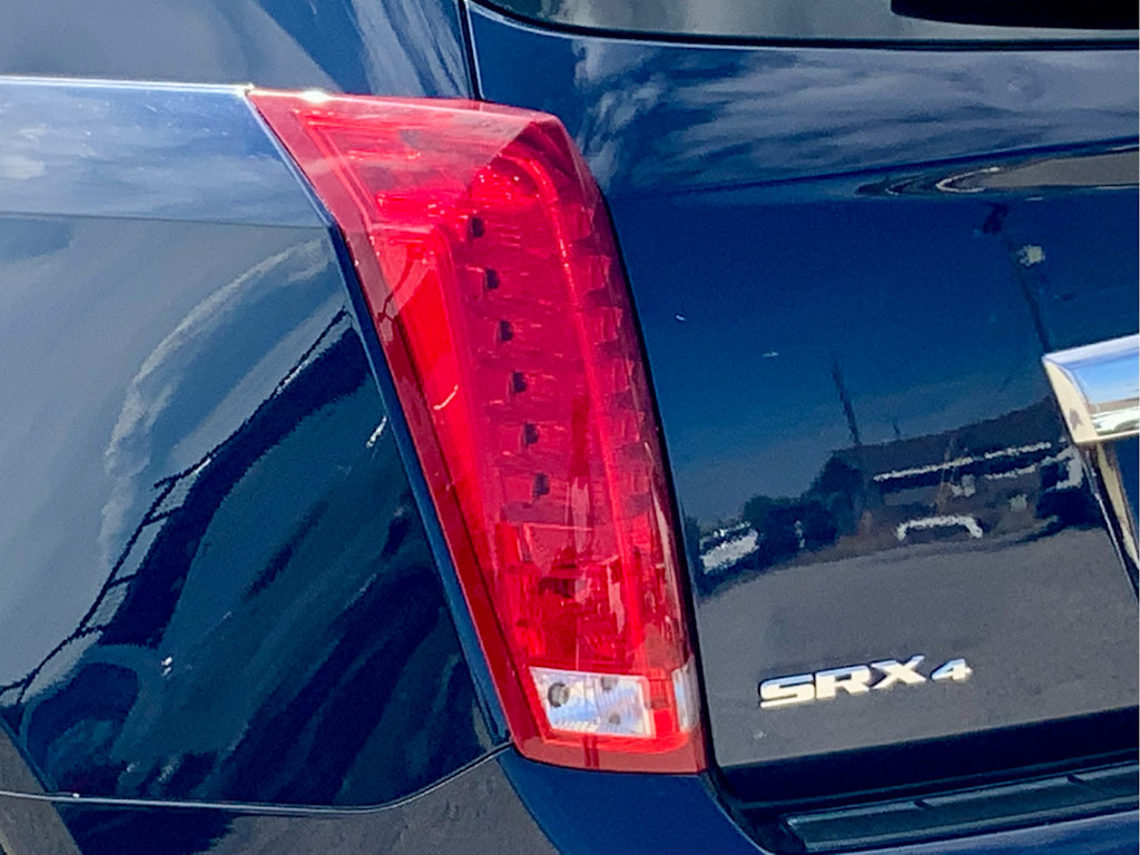 Thumbnail: 2010 Cadillac SRX - 27