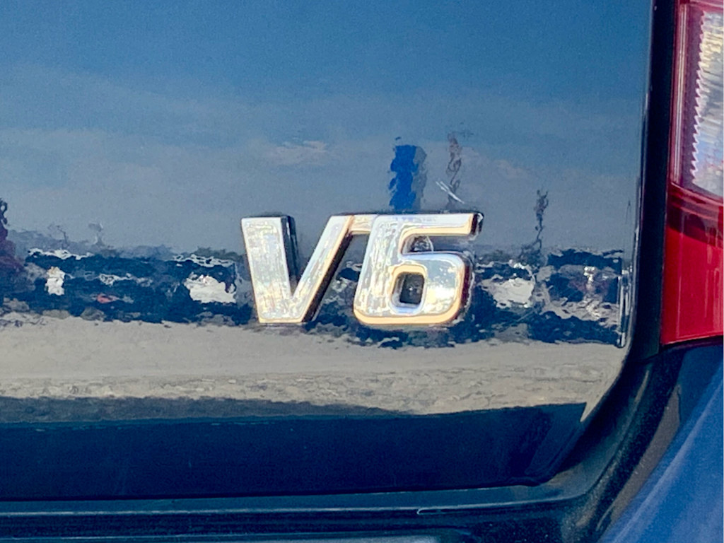 Thumbnail: 2010 Cadillac SRX - 29