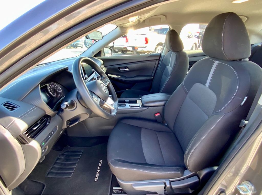 Thumbnail: 2025 Nissan Sentra - 10
