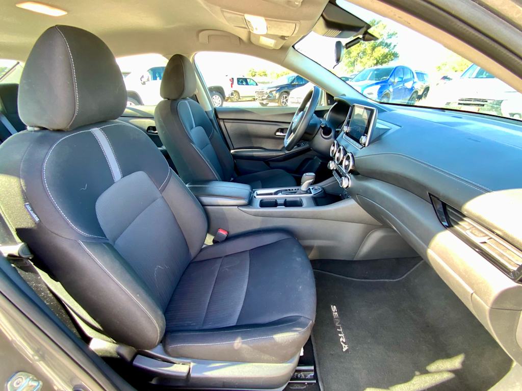 Thumbnail: 2025 Nissan Sentra - 11