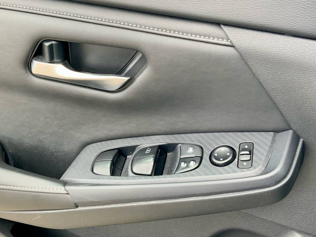 Thumbnail: 2023 Nissan Sentra - 44