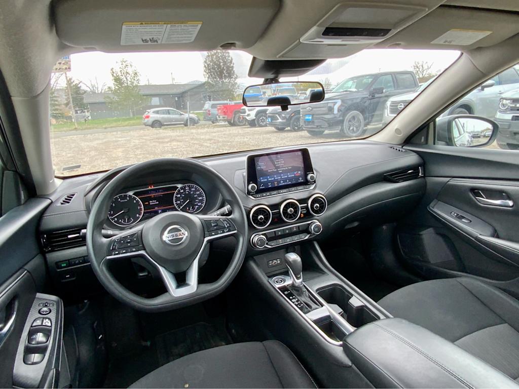 Thumbnail: 2023 Nissan Sentra - 9