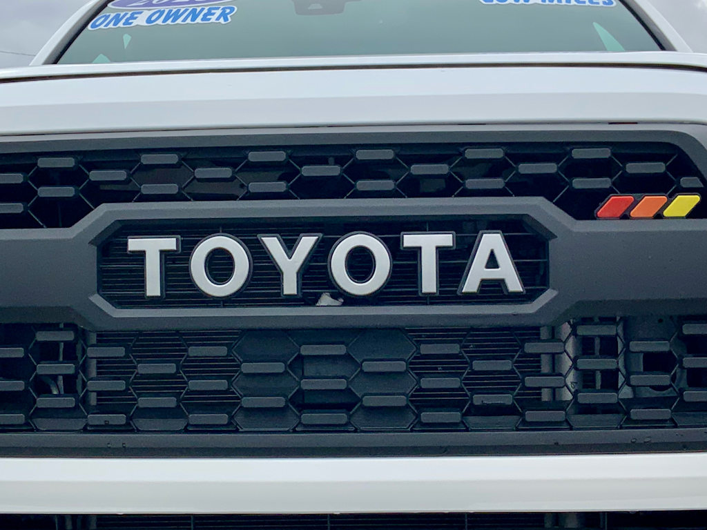 Thumbnail: 2023 Toyota Tacoma - 6