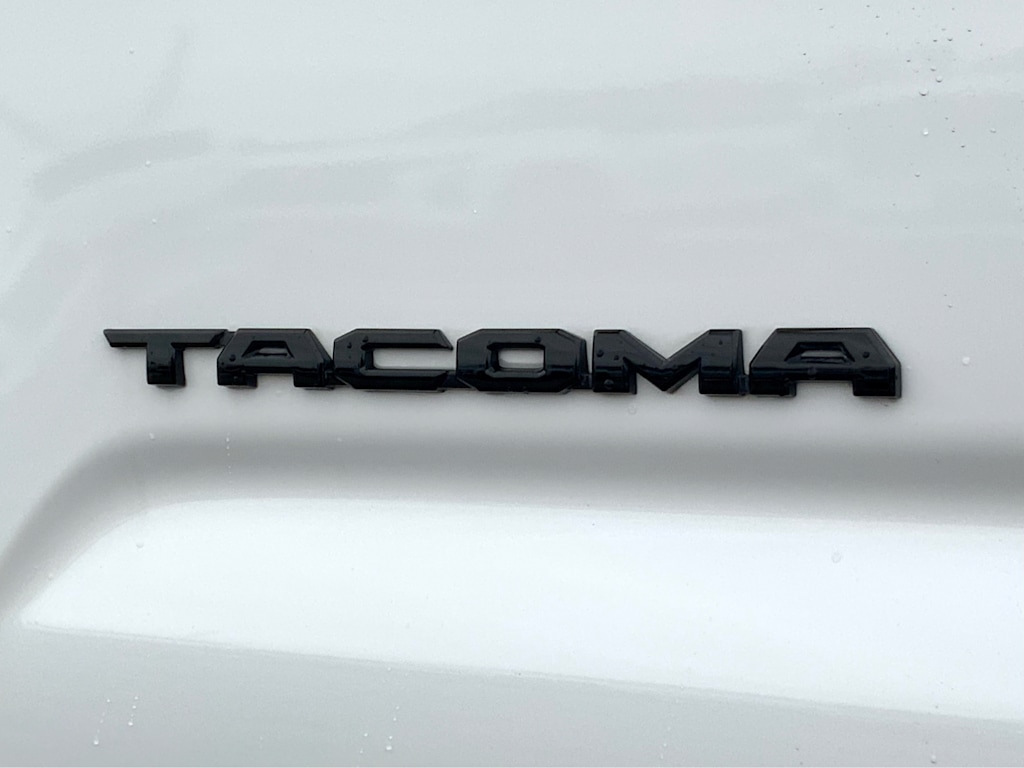 Thumbnail: 2023 Toyota Tacoma - 31