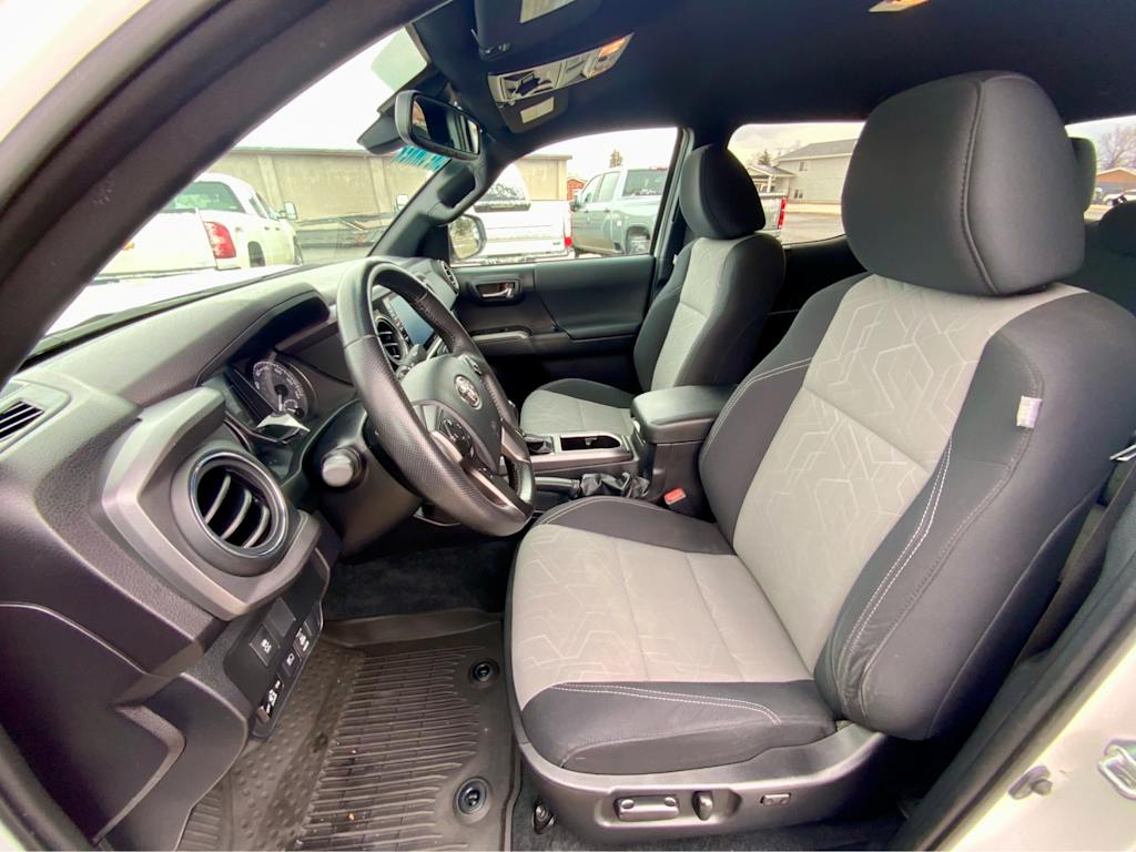 Thumbnail: 2023 Toyota Tacoma - 9