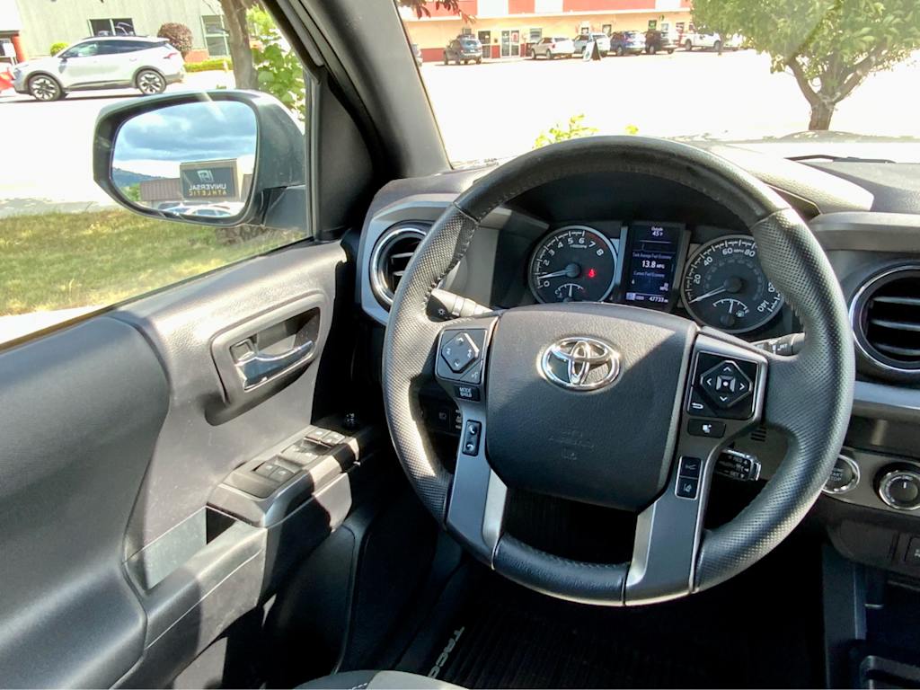 Thumbnail: 2021 Toyota Tacoma - 43