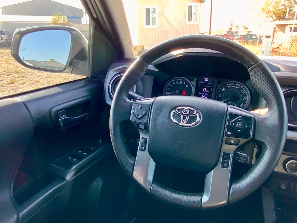 Thumbnail: 2020 Toyota Tacoma - 39