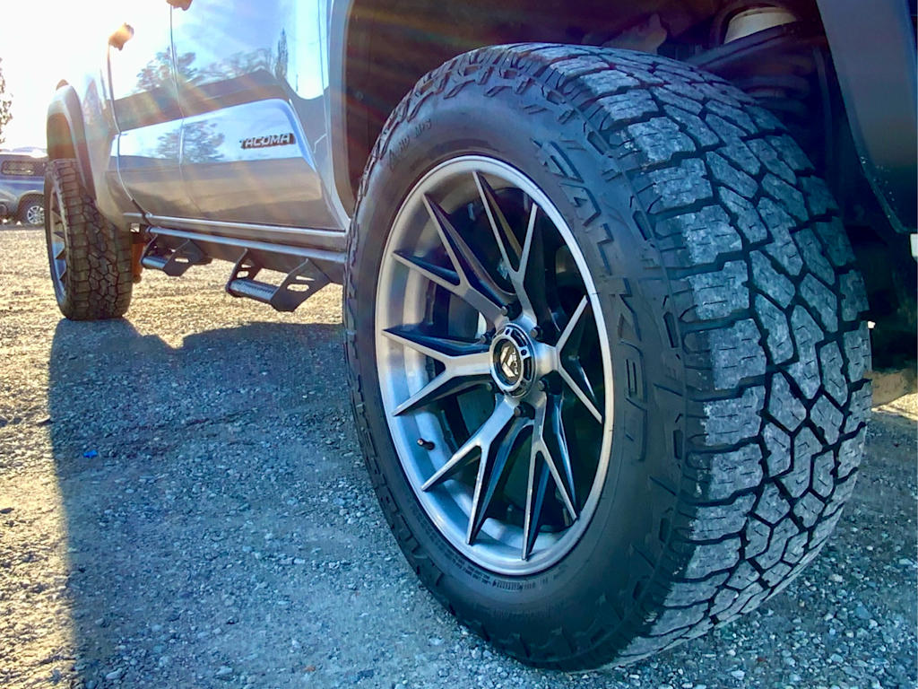 Thumbnail: 2024 Toyota Tacoma - 29