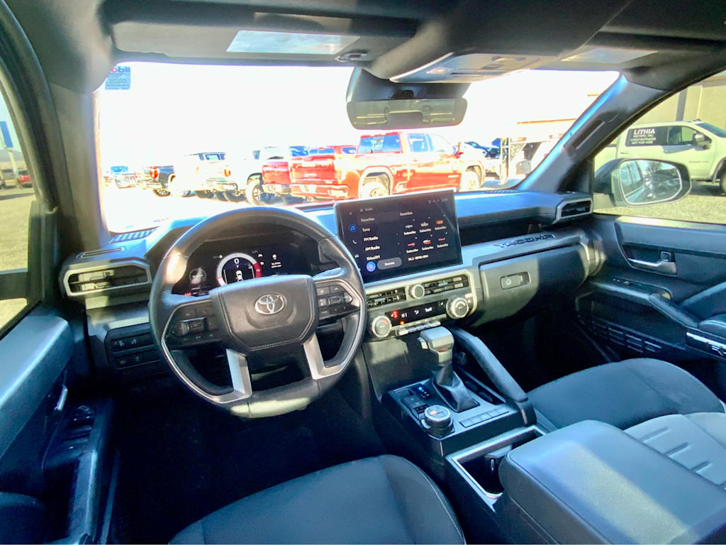 Thumbnail: 2024 Toyota Tacoma - 10