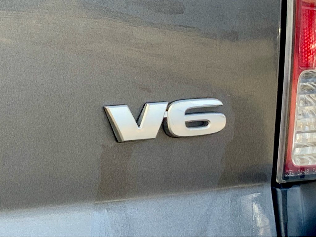 Thumbnail: 2011 Toyota Tacoma - 26