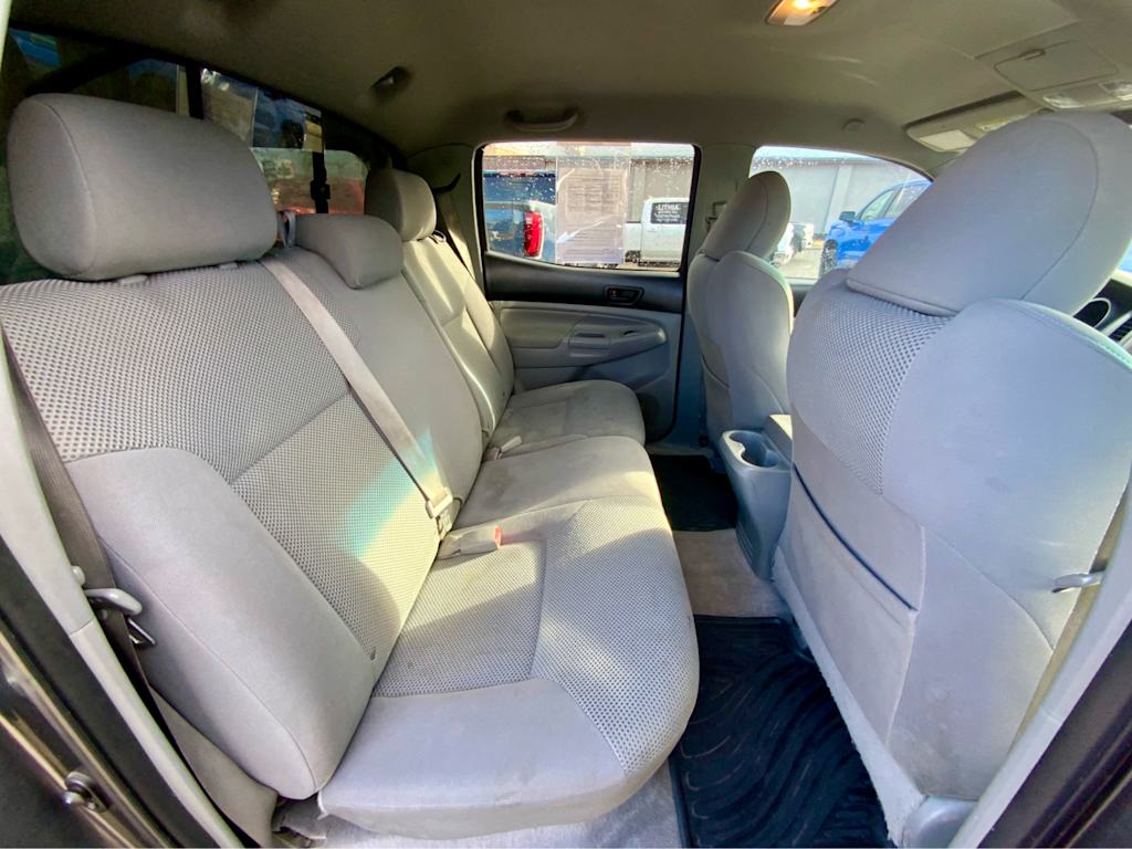 Thumbnail: 2011 Toyota Tacoma - 29