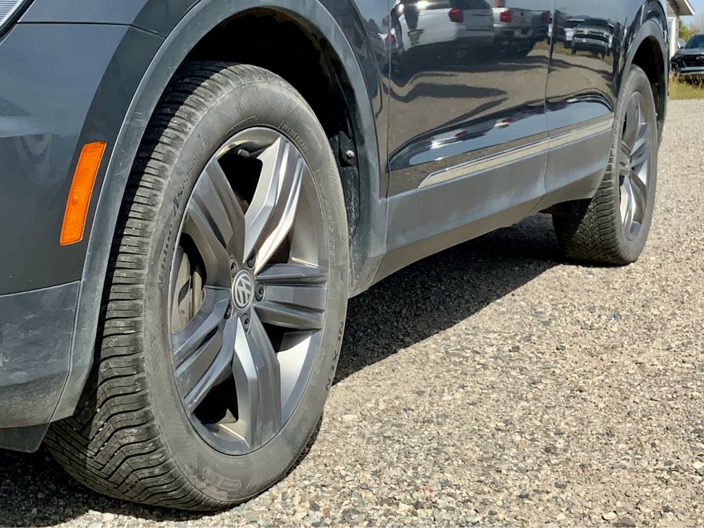Thumbnail: 2020 Volkswagen Tiguan - 25