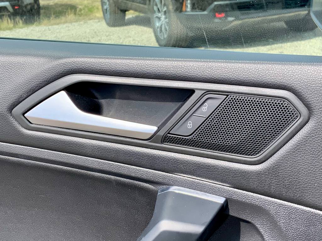 Thumbnail: 2020 Volkswagen Tiguan - 34