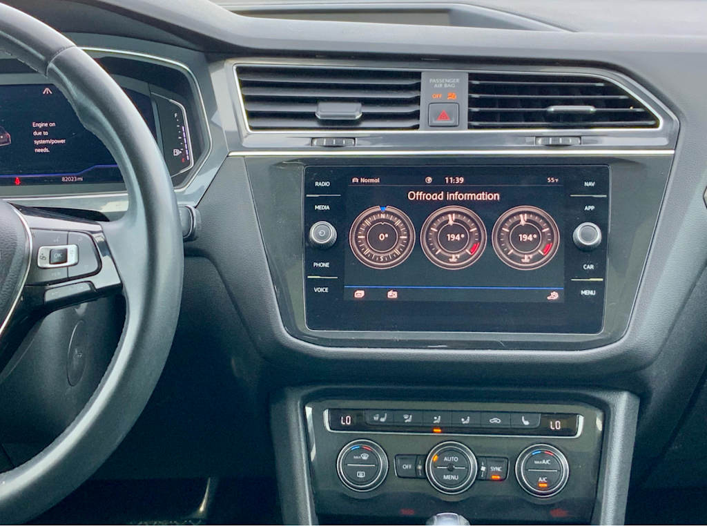 Thumbnail: 2020 Volkswagen Tiguan - 15