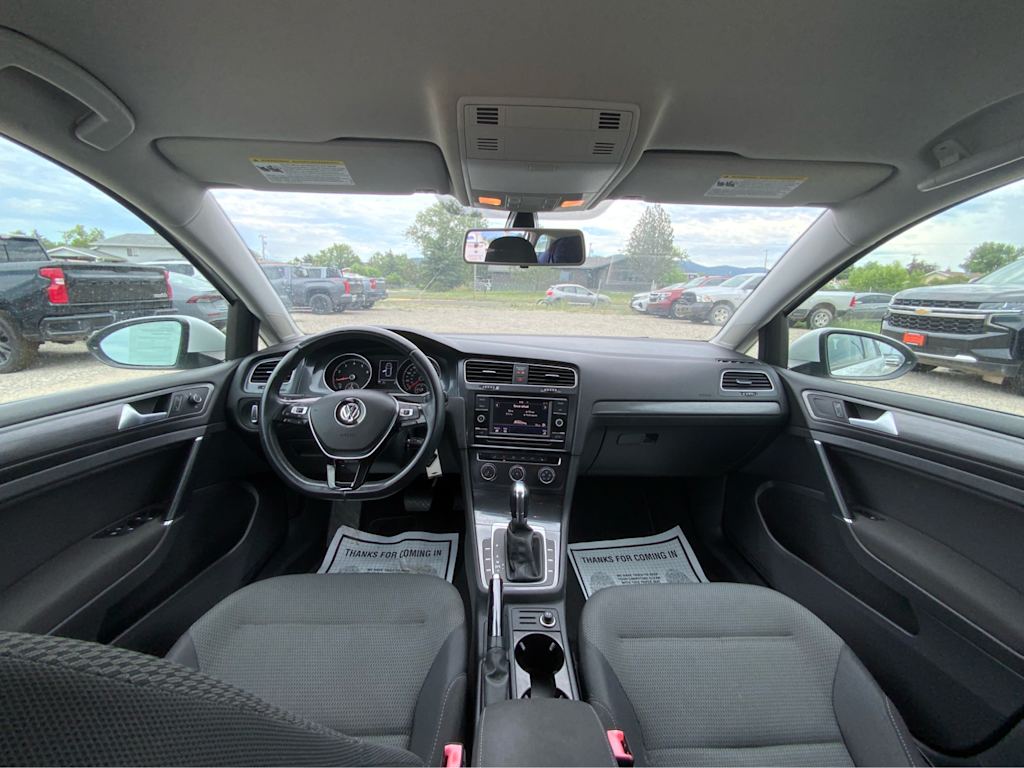 Thumbnail: 2019 Volkswagen Golf - 2