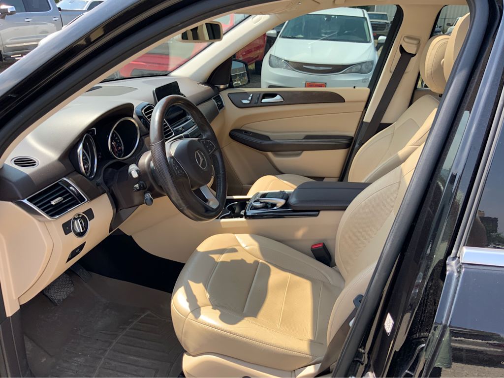 Thumbnail: 2018 Mercedes-Benz GLE - 10