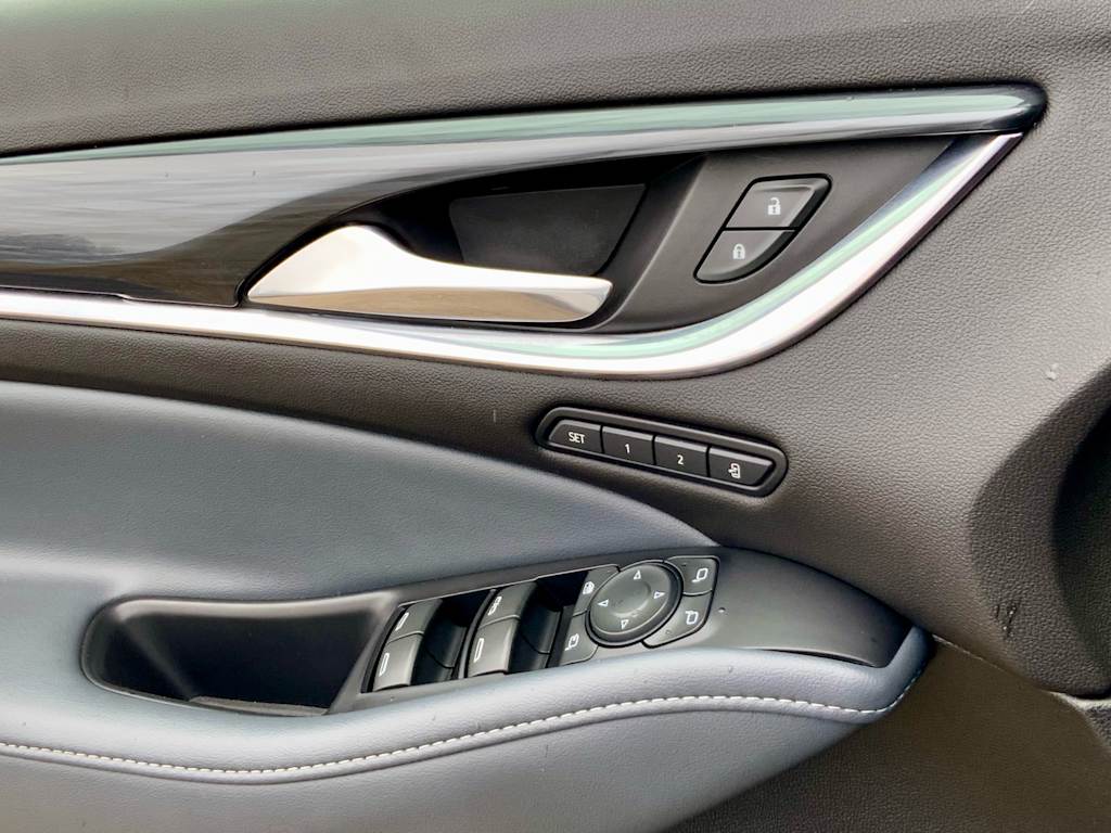 Thumbnail: 2022 Buick Enclave - 50