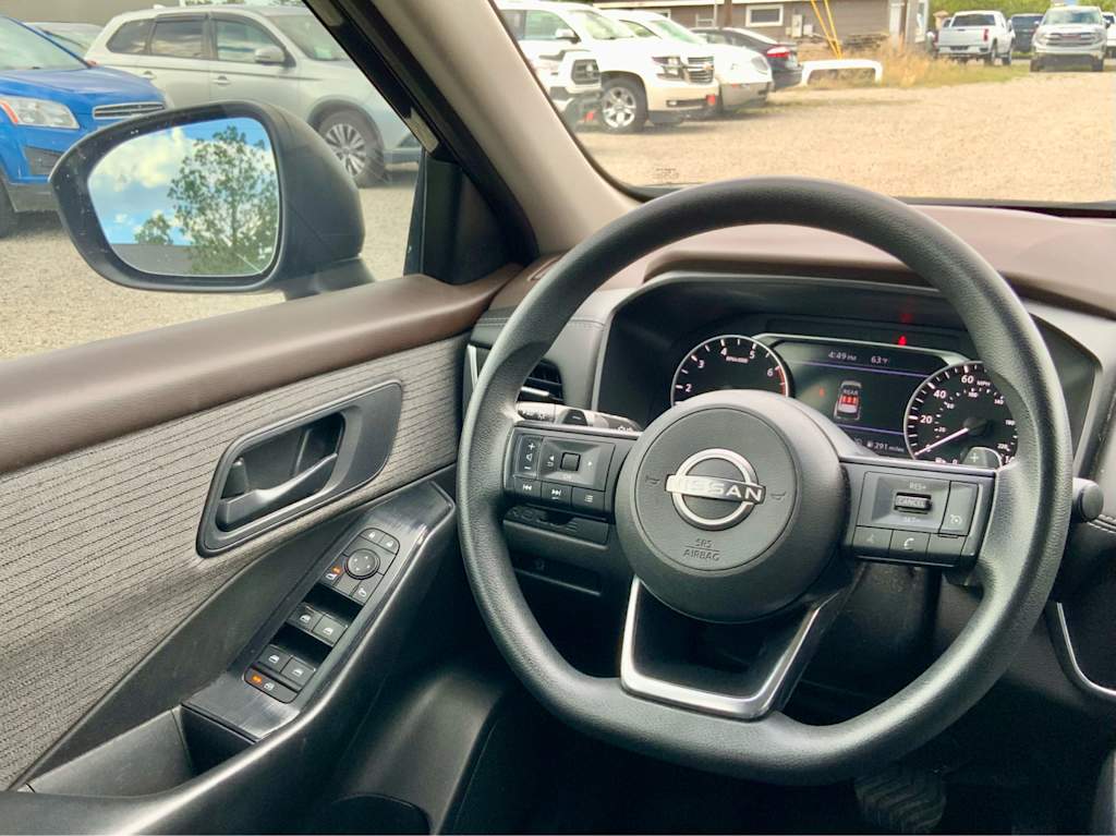 Thumbnail: 2023 Nissan Rogue - 13