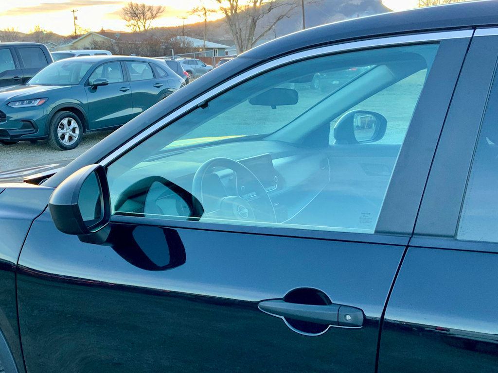 Thumbnail: 2023 Nissan Rogue - 24