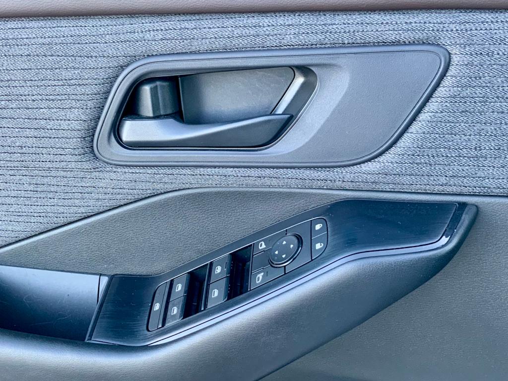 Thumbnail: 2023 Nissan Rogue - 49