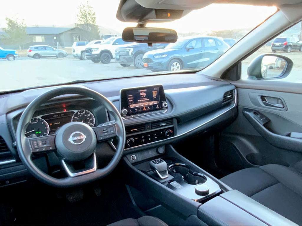 Thumbnail: 2023 Nissan Rogue - 14