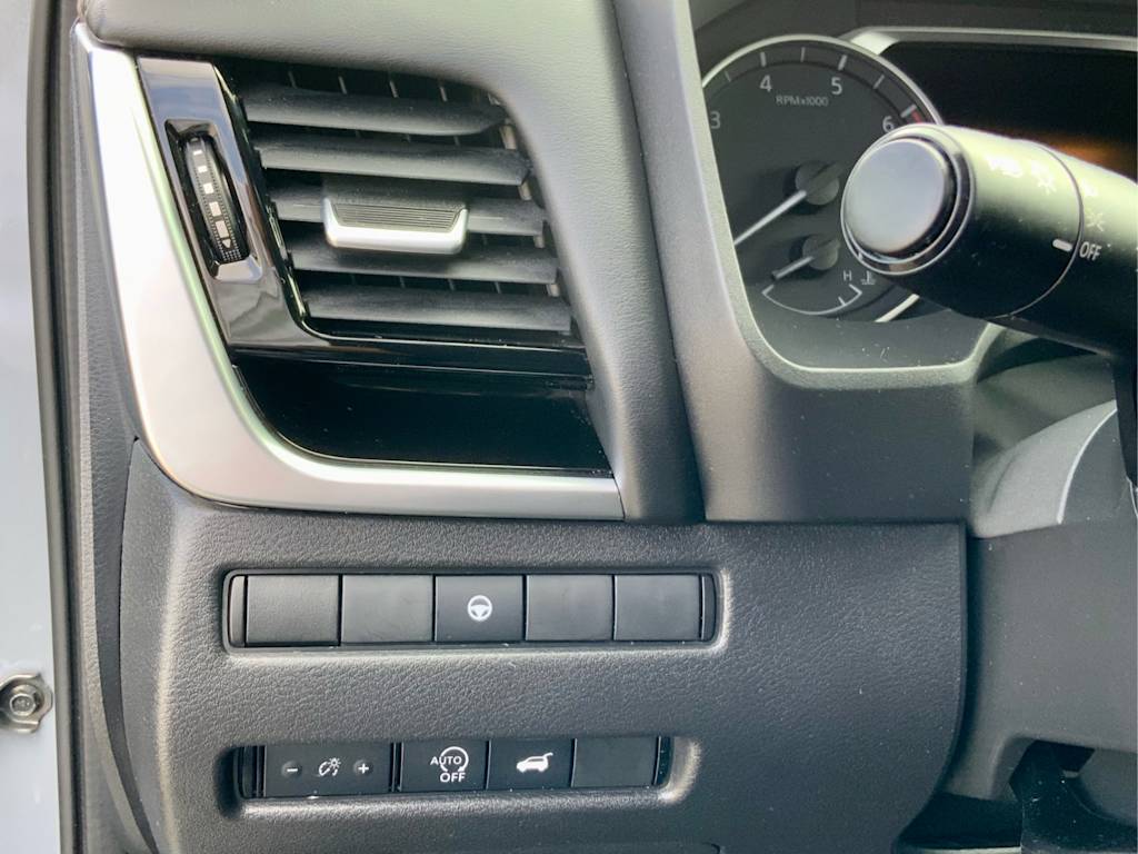 2023 Nissan Rogue SL 47