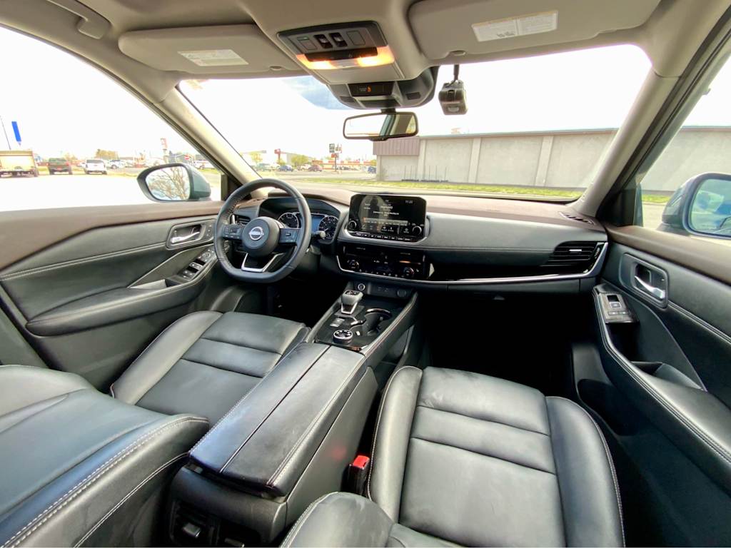 2023 Nissan Rogue SL 13