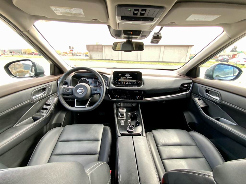 2023 Nissan Rogue SL 2