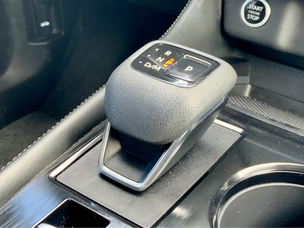 2023 Nissan Rogue SL 41