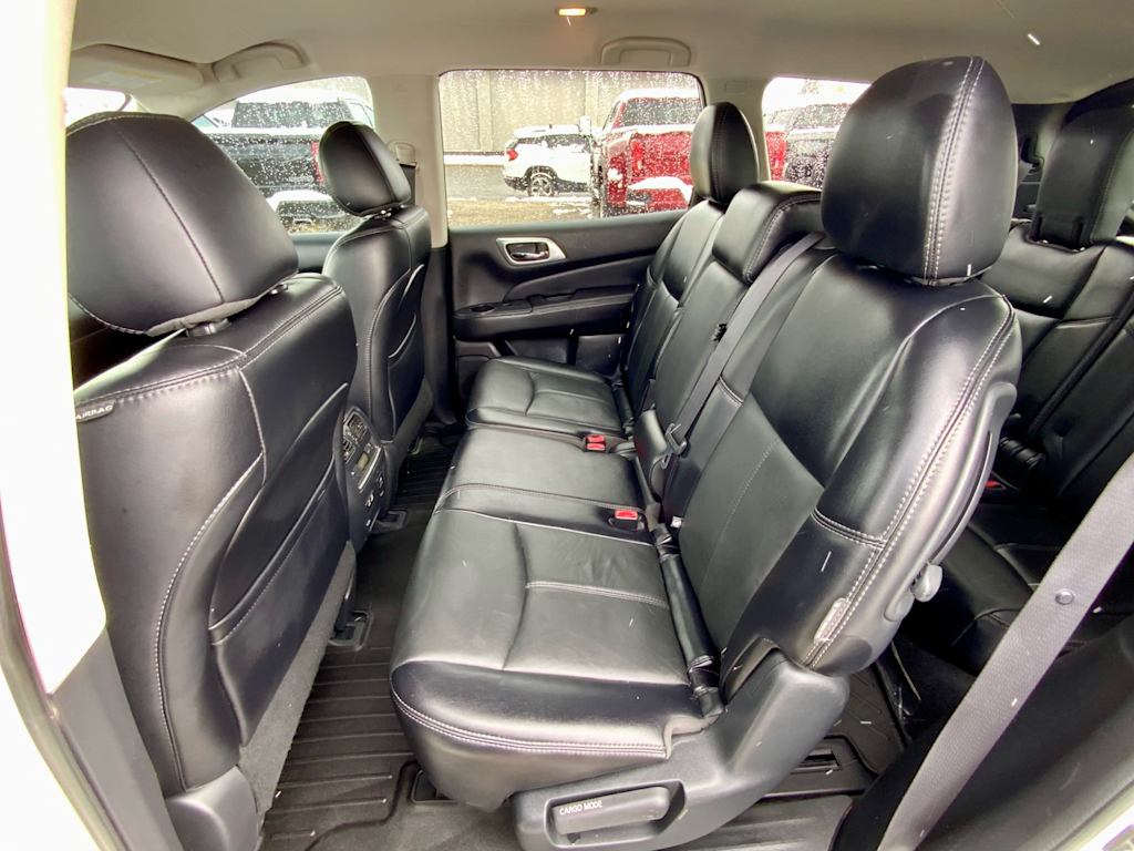 Thumbnail: 2020 Nissan Pathfinder - 13