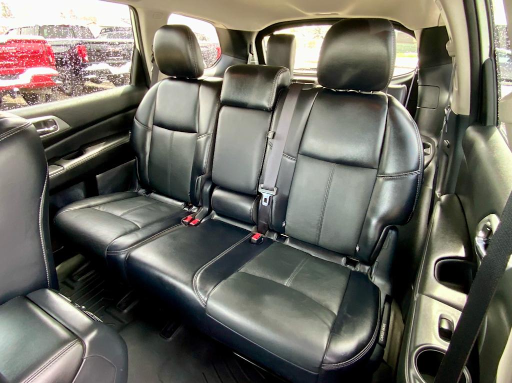 Thumbnail: 2020 Nissan Pathfinder - 33