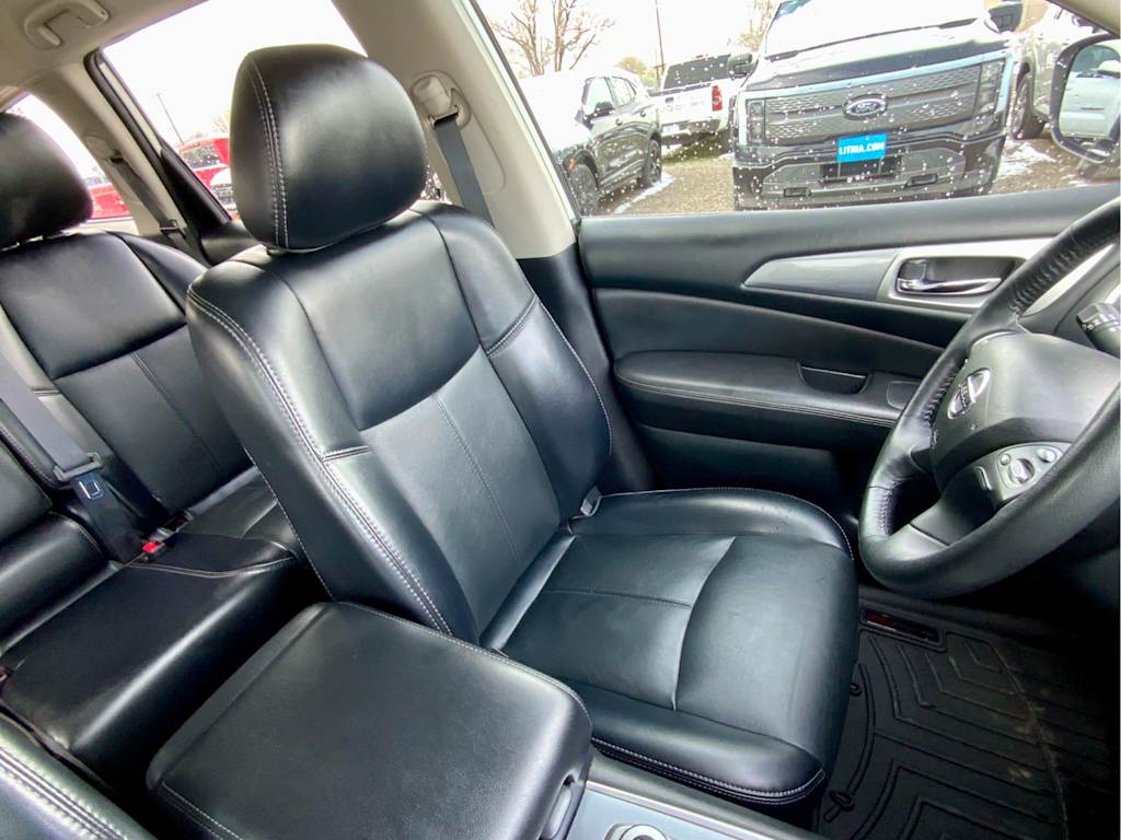 Thumbnail: 2020 Nissan Pathfinder - 12