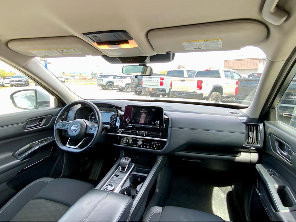 Thumbnail: 2024 Nissan Pathfinder - 14