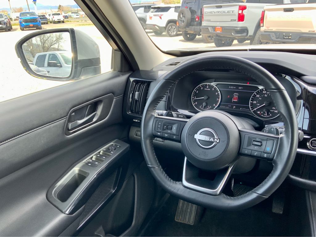 Thumbnail: 2024 Nissan Pathfinder - 39