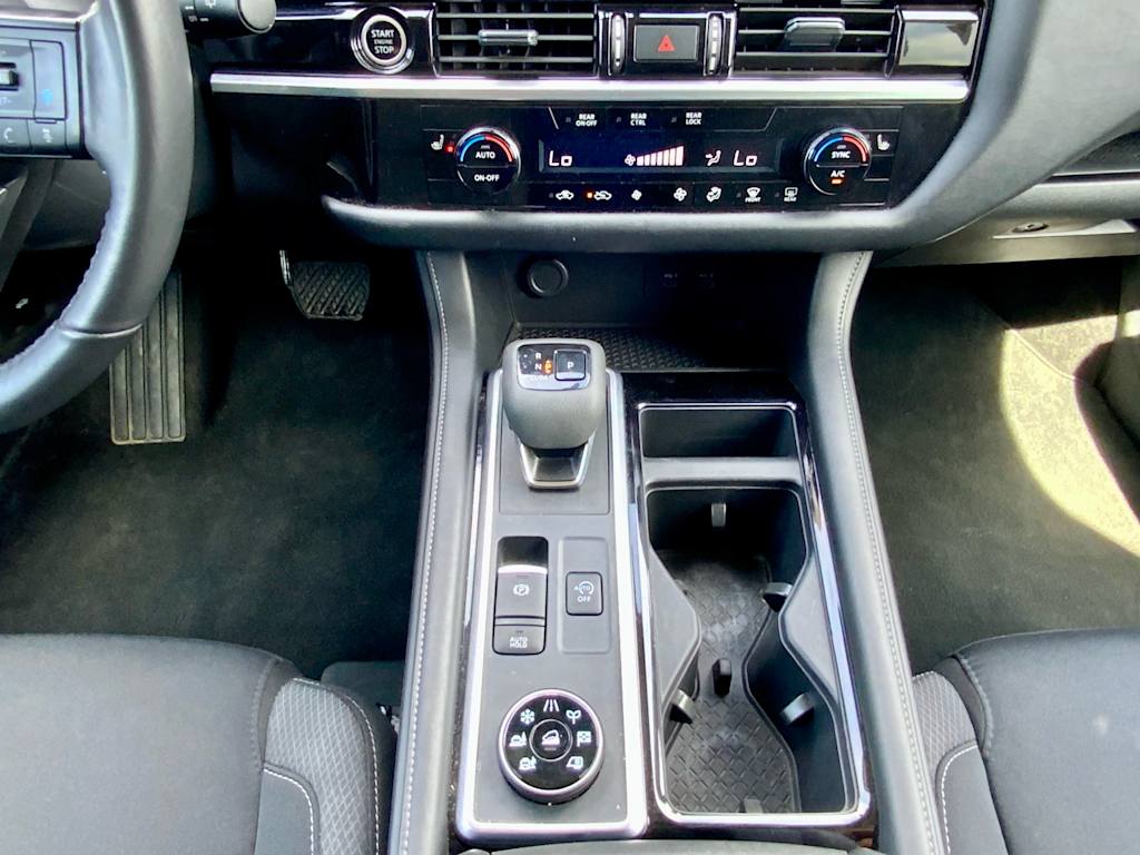 Thumbnail: 2024 Nissan Pathfinder - 16