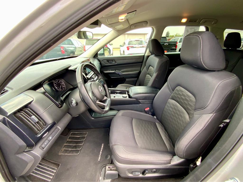 Thumbnail: 2024 Nissan Pathfinder - 10