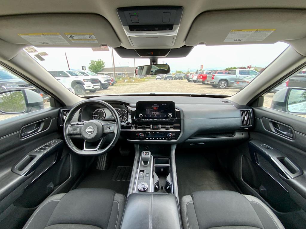 Thumbnail: 2024 Nissan Pathfinder - 2