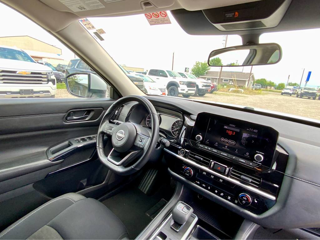 Thumbnail: 2024 Nissan Pathfinder - 9